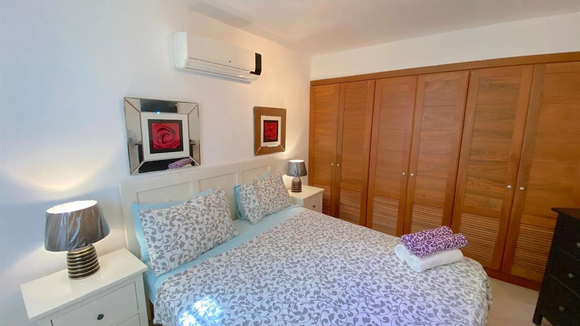 Hotel Los Corales Villas And Suites - Beach Club, Spa, Restaurants Punta Cana