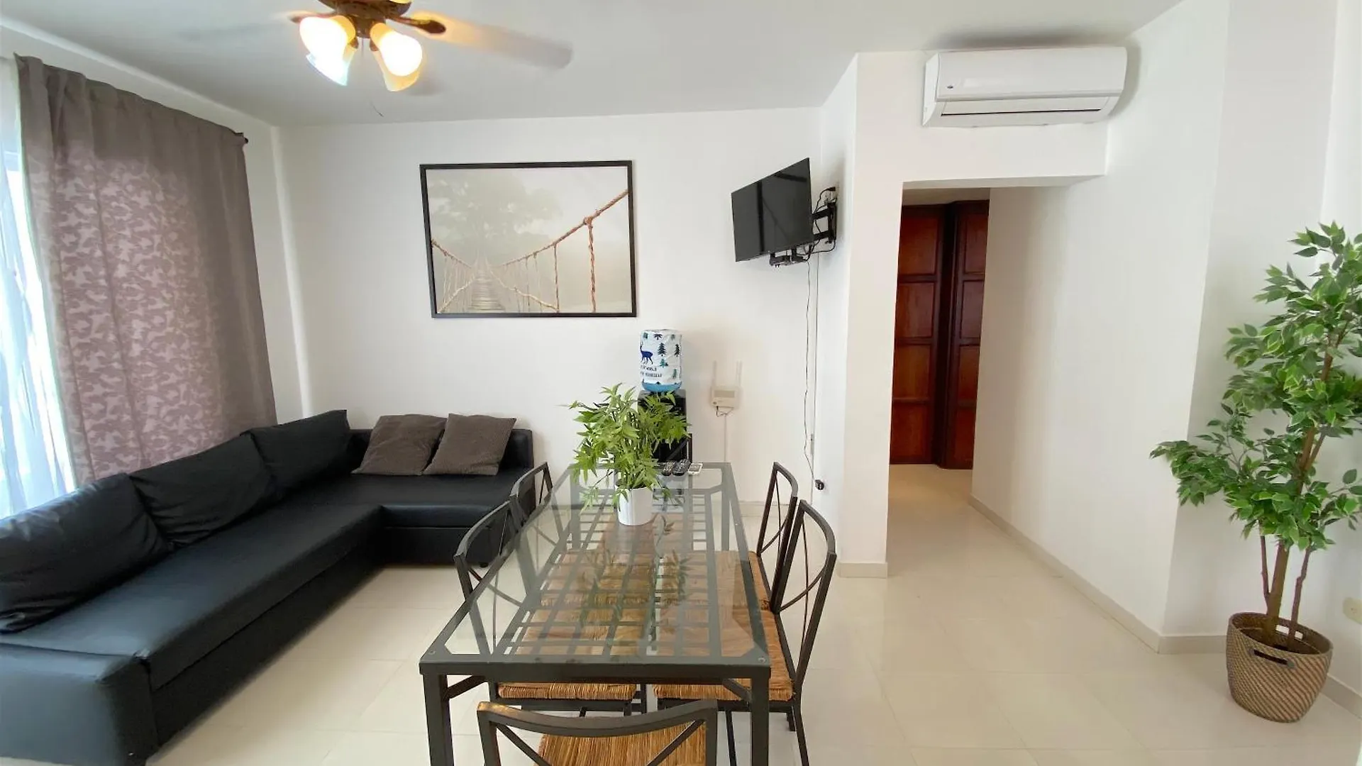 Los Corales Villas And Suites - Beach Club, Spa, Restaurants Punta Cana Hotel