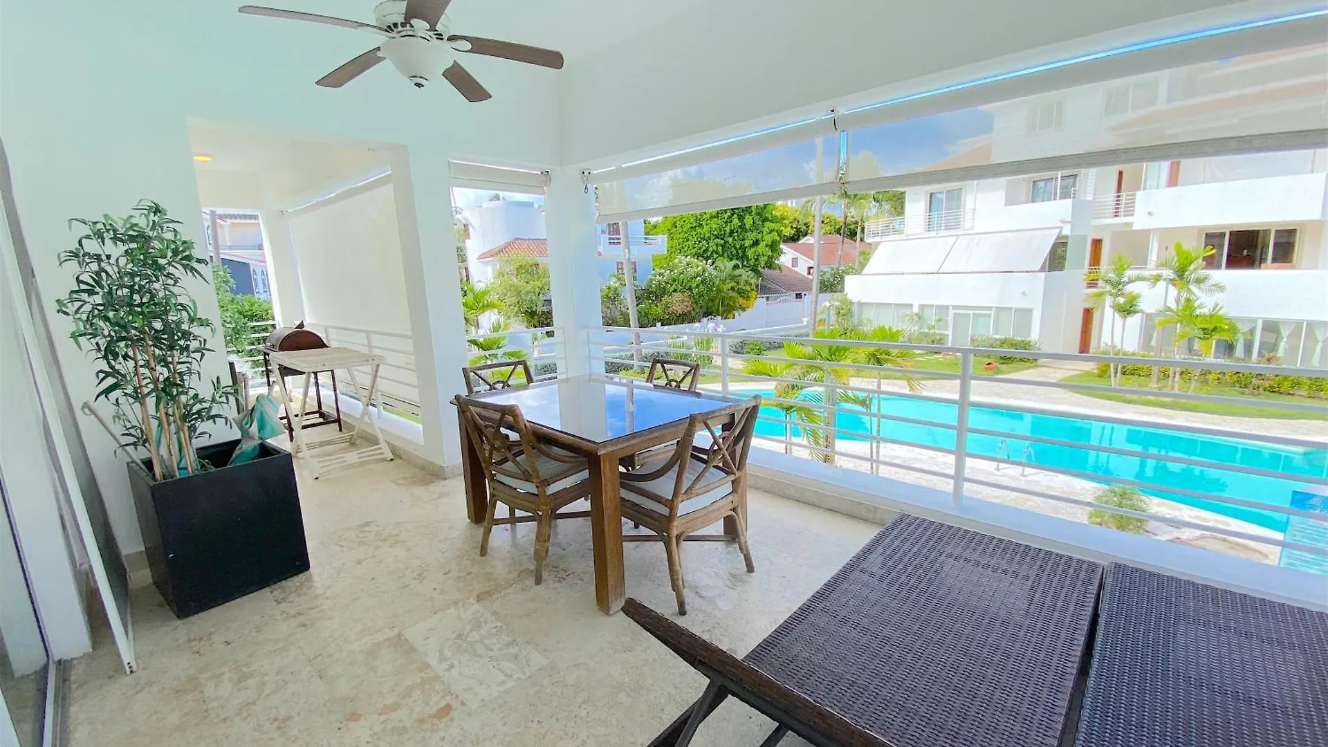 Los Corales Villas And Suites - Beach Club, Spa, Restaurants Punta Cana Hotel
