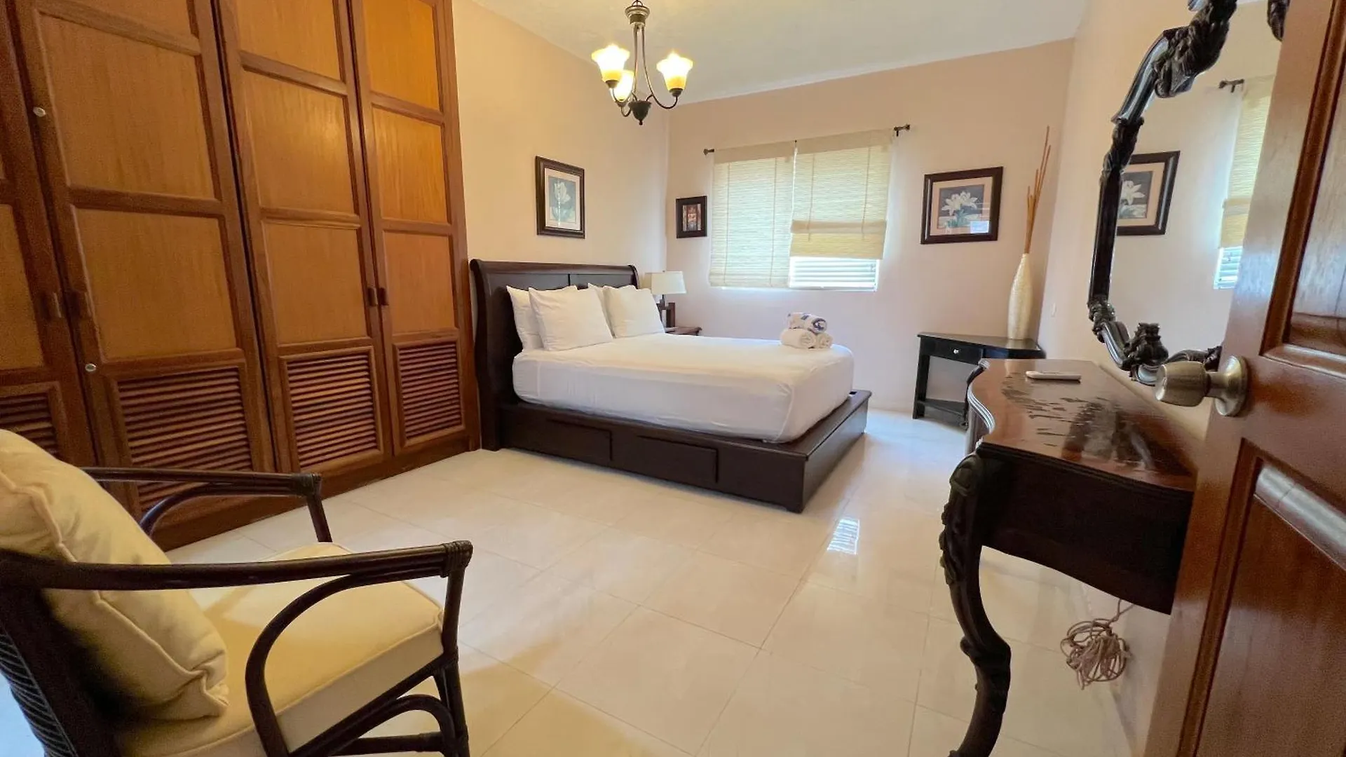 Los Corales Villas And Suites - Beach Club, Spa, Restaurants Punta Cana Dominican Republic