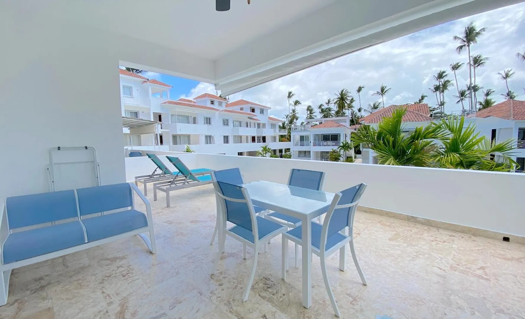 Los Corales Villas And Suites - Beach Club, Spa, Restaurants Punta Cana 5*,